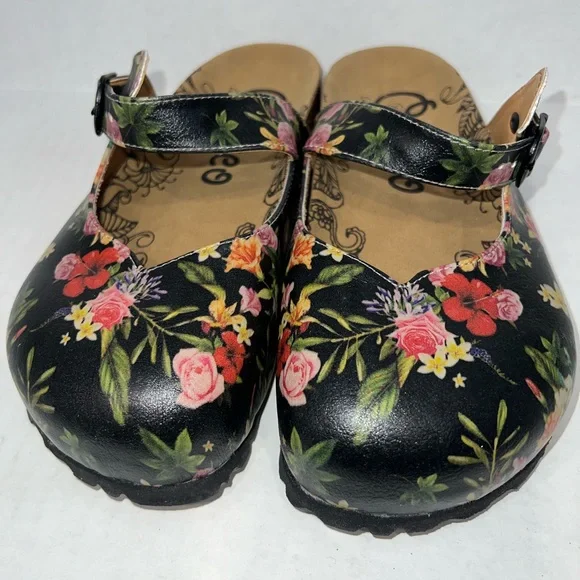 CALCEO NWOT Vegan Comfort Clogs in Black Rose Floral 🌹 - Picture 3 of 11